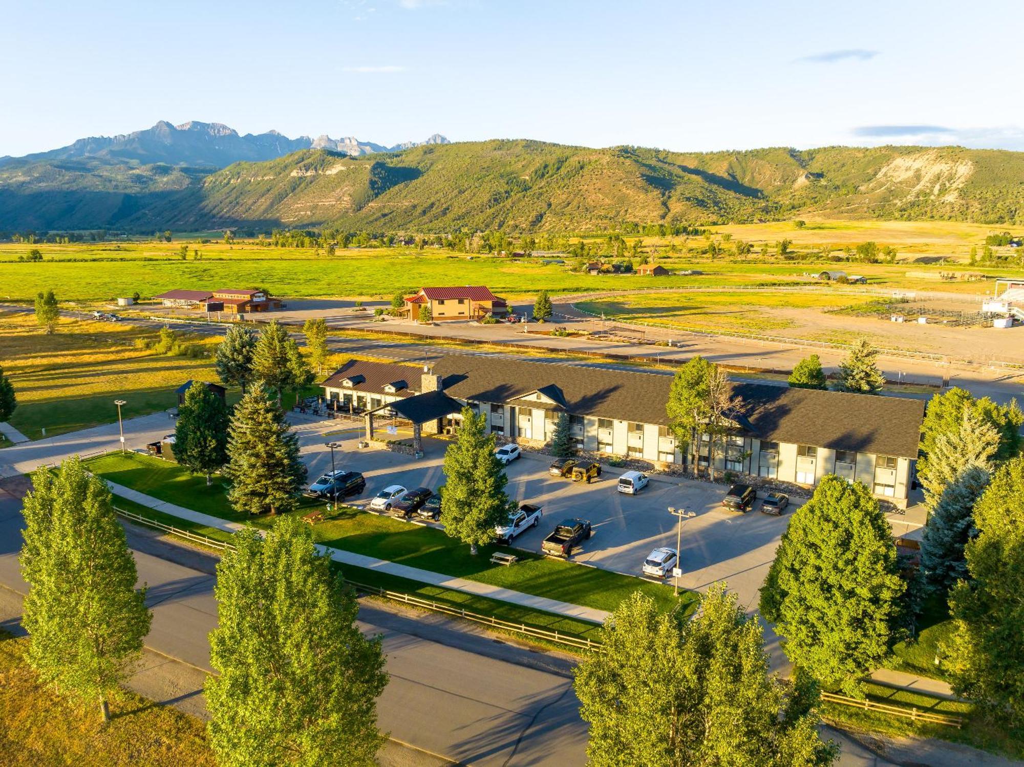 Mtn Lodge リッジウェイ エクステリア 写真